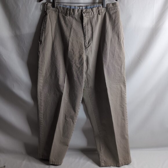 J. Crew Men's Regular Fit Chinos/Khakis, Size 35W/30L (Made in Hong Kong) - Picture 1 of 6